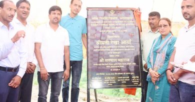 कैबिनेट मंत्री रेखा आर्या ने किया सड़क का शिलान्यास